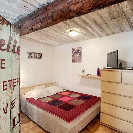 Appartement Studio Au Coeur Du Vieil 5 Mn Des Plages