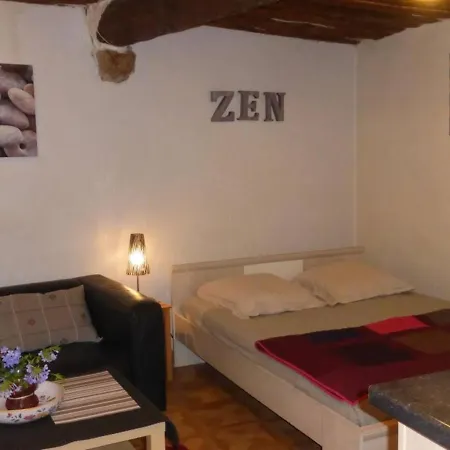 Studio Au Coeur Du Vieil 5 Mn Des Plages Apartman