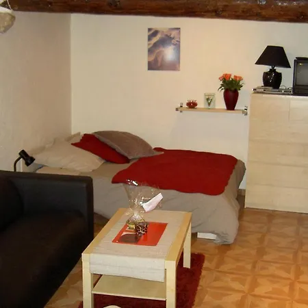 Studio Au Coeur Du Vieil 5 Mn Des Plages Appartement