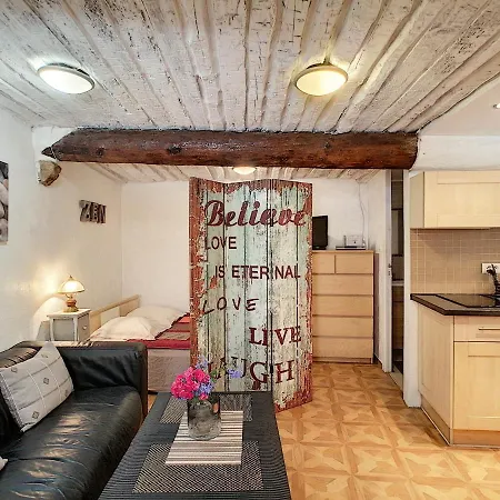 Studio Au Coeur Du Vieil 5 Mn Des Plages Appartamento *